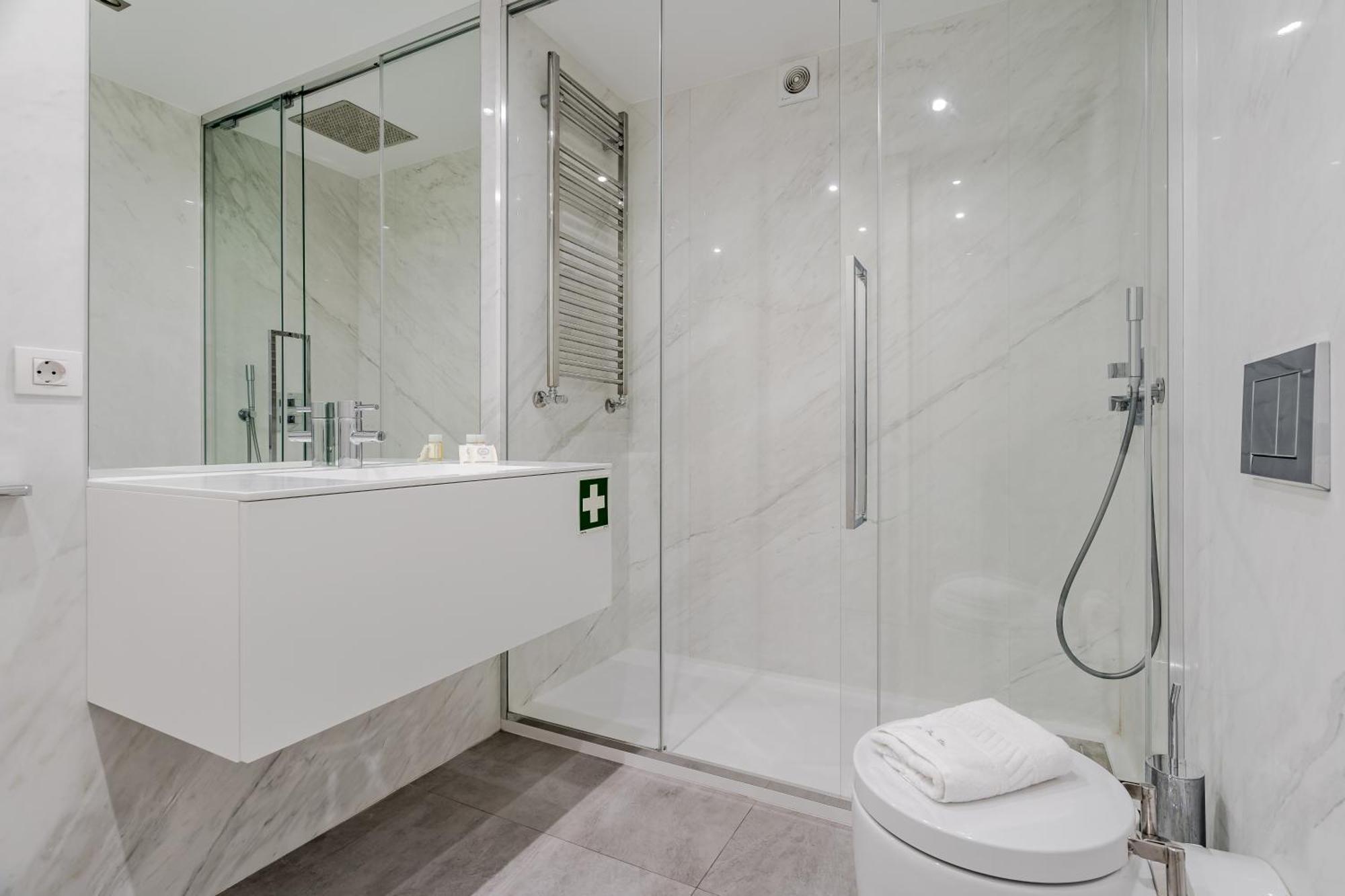 River Town View - Luxury Apartment With Jacuzzi On Terrace Viana do Castelo Exterior foto
